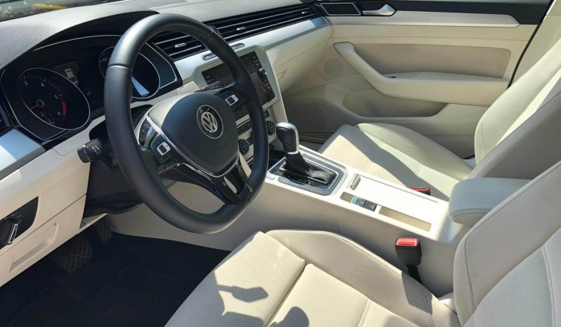 Highline Volkswagen Passat dolu